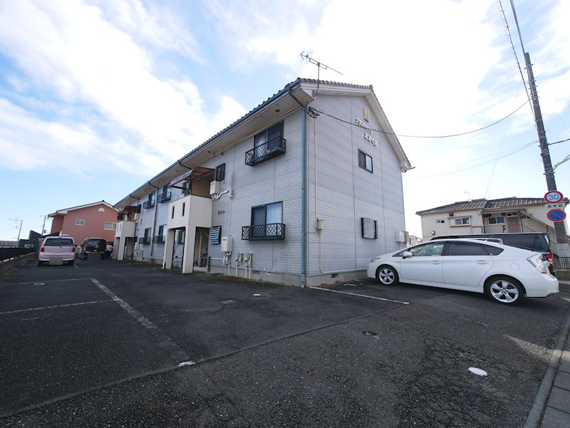 グランドハイツ大久保 駐車場