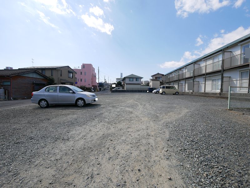 コガハウス 駐車場