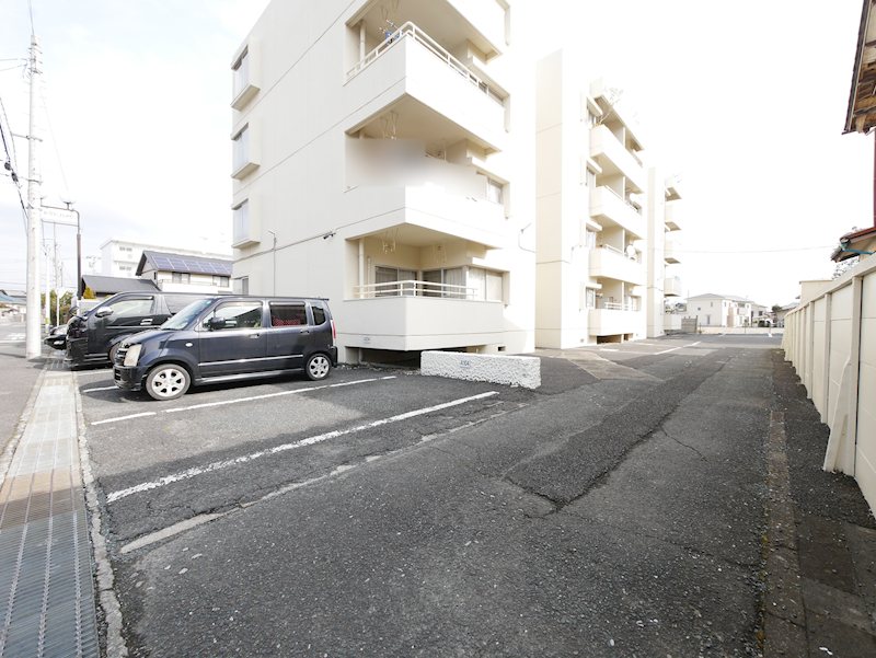 トマトハイツＢ 駐車場