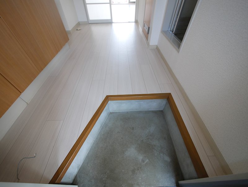 ラフォーレなぎさ 玄関