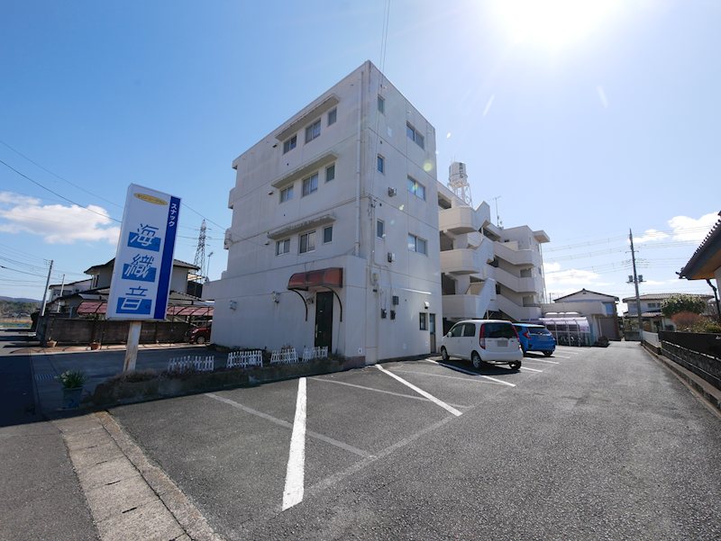 金井ビル 駐車場