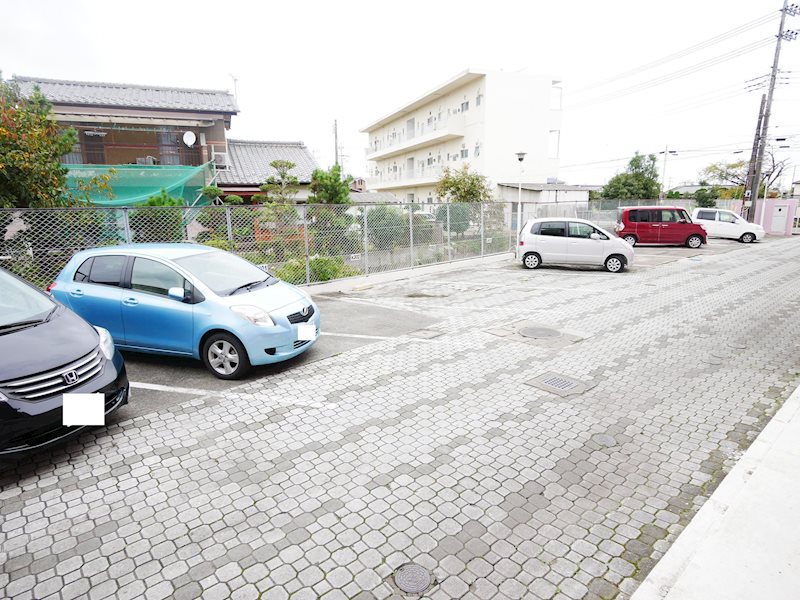Ｋマンション 駐車場