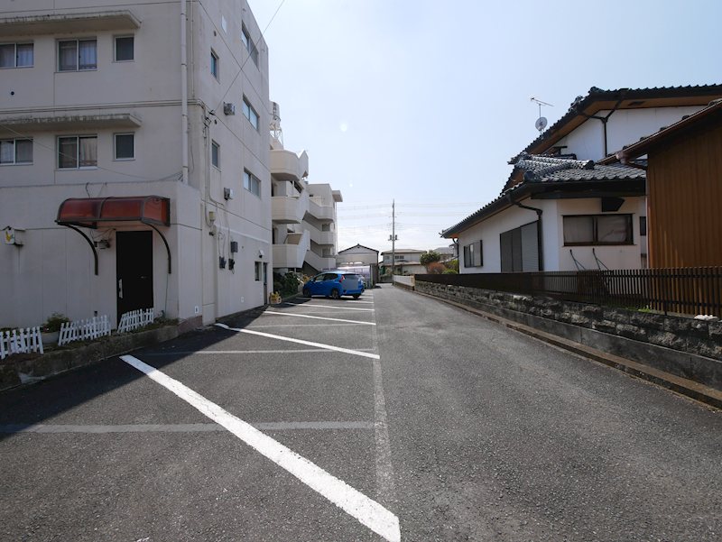 金井ビル 駐車場