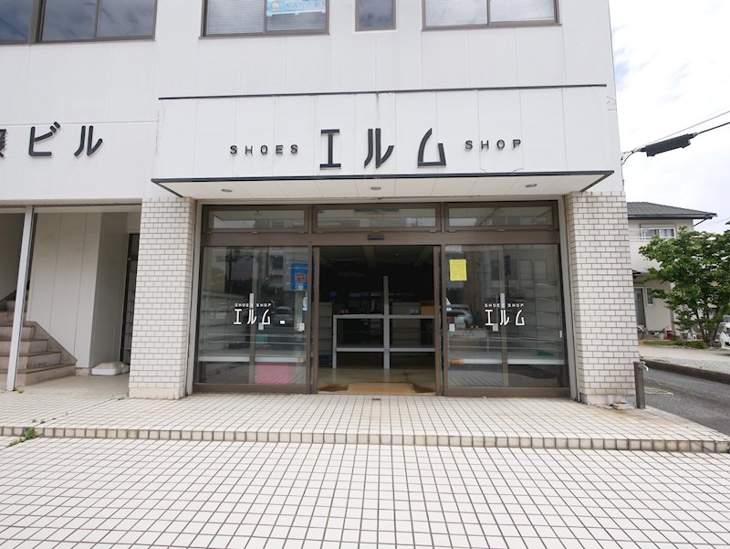 佐藤ビル 玄関