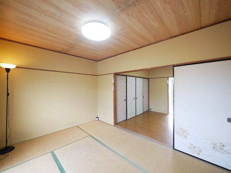 長山アパート ベッドルーム