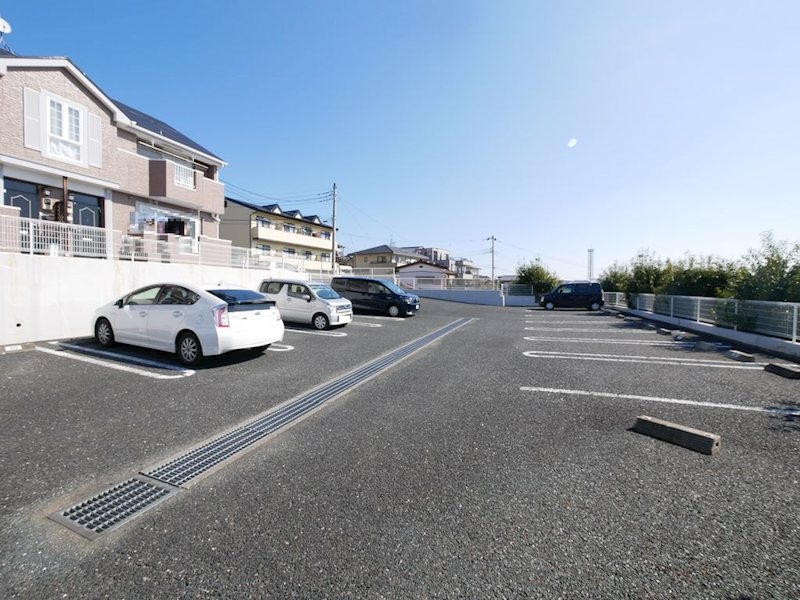 ベルウッド　３８１　Ｃ 駐車場