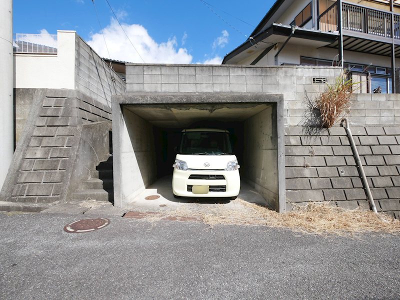 西成沢町4丁目住宅 駐車場