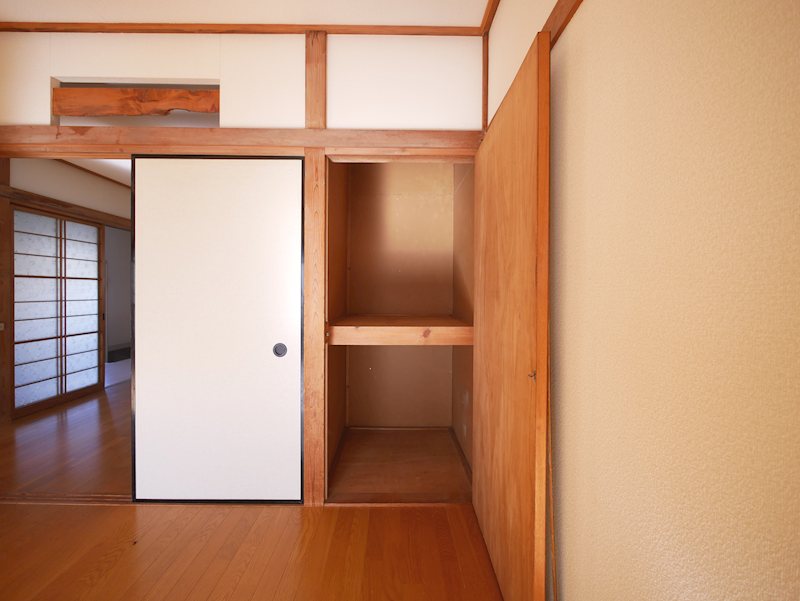 長山ハイツ（西） 収納