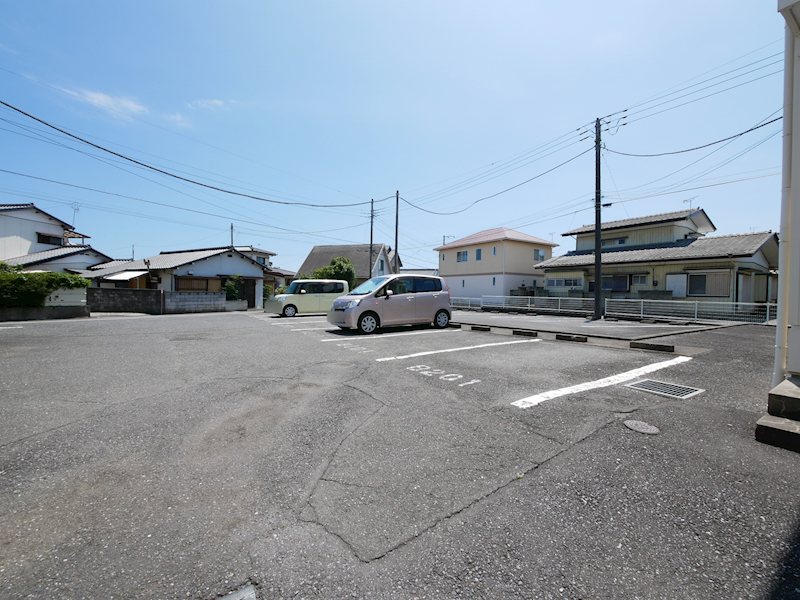 プレミアージュＢ 駐車場