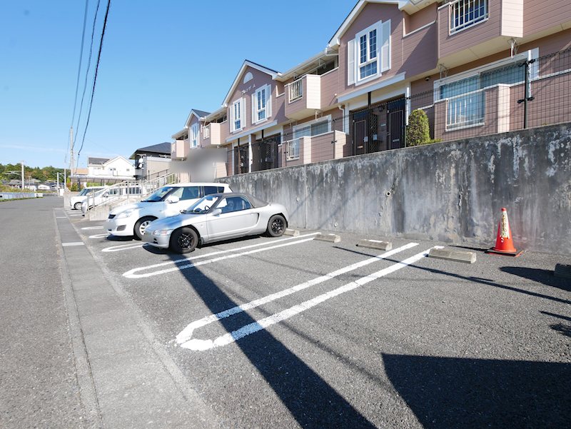 ブレッザＡ 駐車場