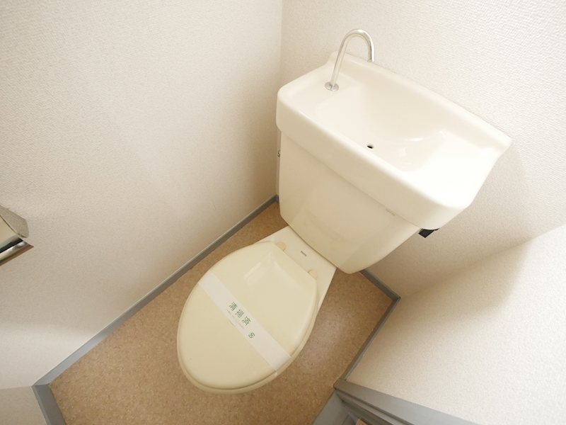 ファインハイツアラヤ トイレ