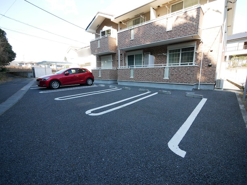 オーシャンヒルⅠ 駐車場