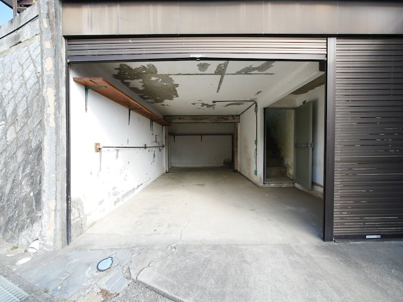 日高町3丁目住宅 駐車場