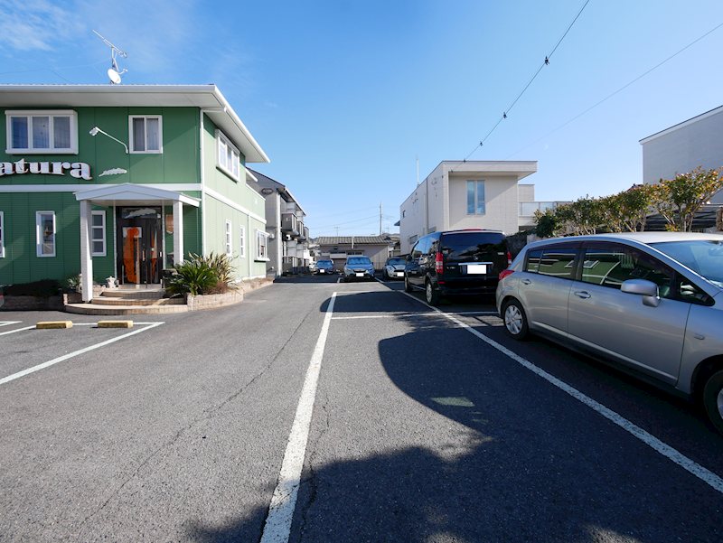 クレールハウスⅡ 駐車場