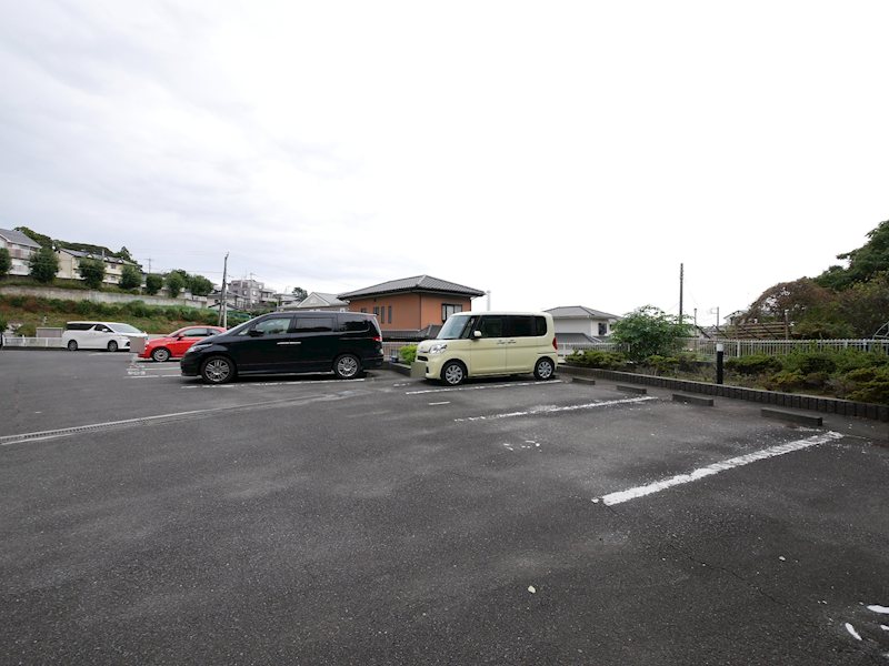 さくらんぼハイツ 駐車場