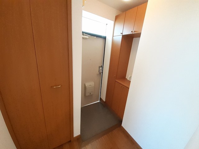 ラーディクス・Ｋ 玄関