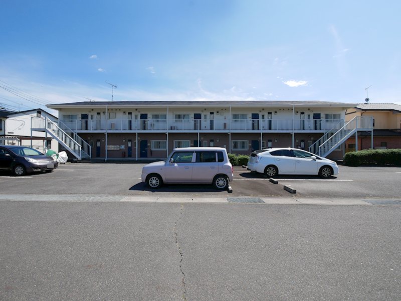 ヴィラマローネ 駐車場