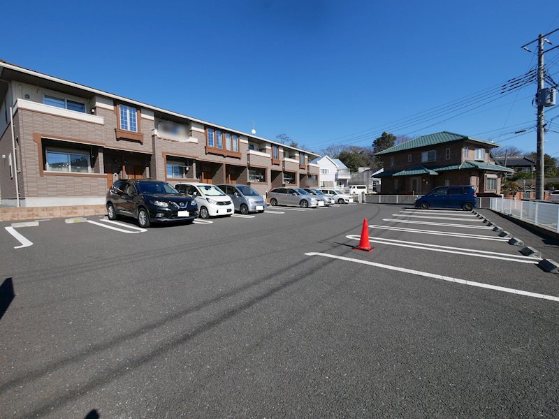 ミニョン 駐車場