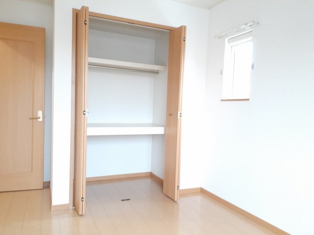 サンライトレジデンス　Ⅳ 収納