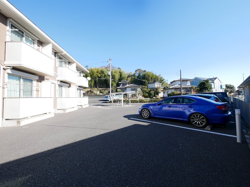 クラヴィエＥ 駐車場