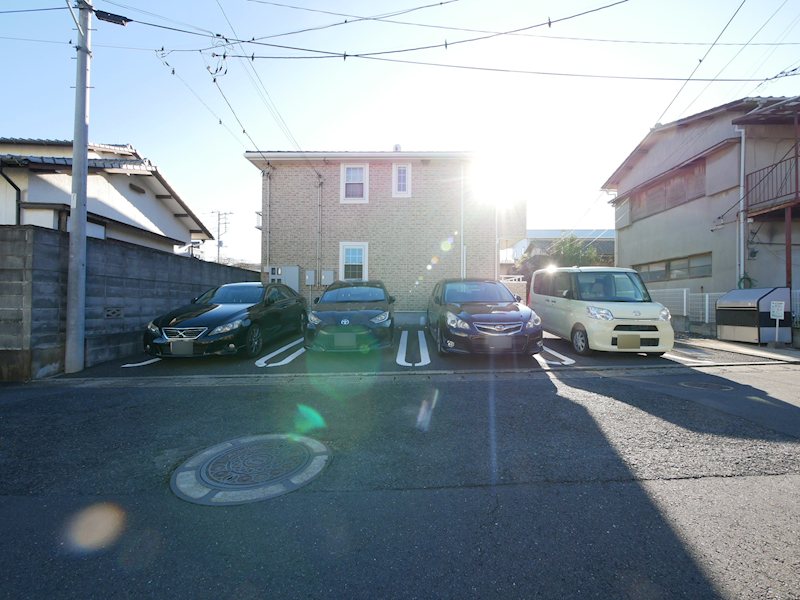 サンパティーク　メゾン 駐車場