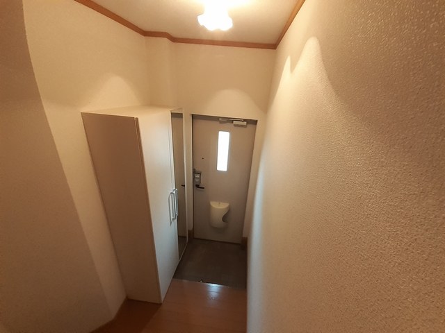 アンソレイエⅡ 玄関