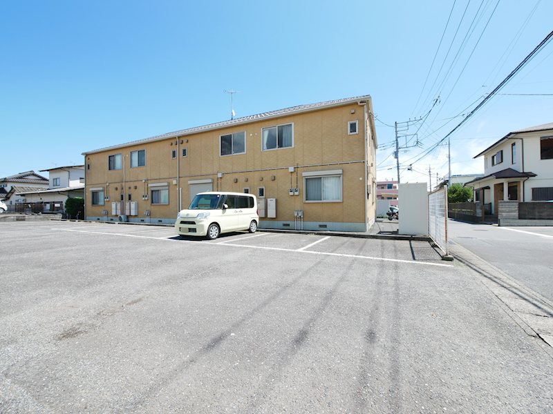 ペンサミエント 駐車場