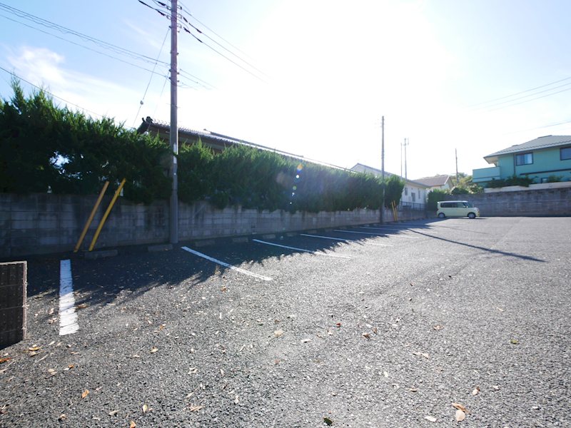 メルシーモアＡ 駐車場