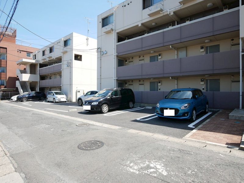 レジデンス若葉Ⅱ 駐車場