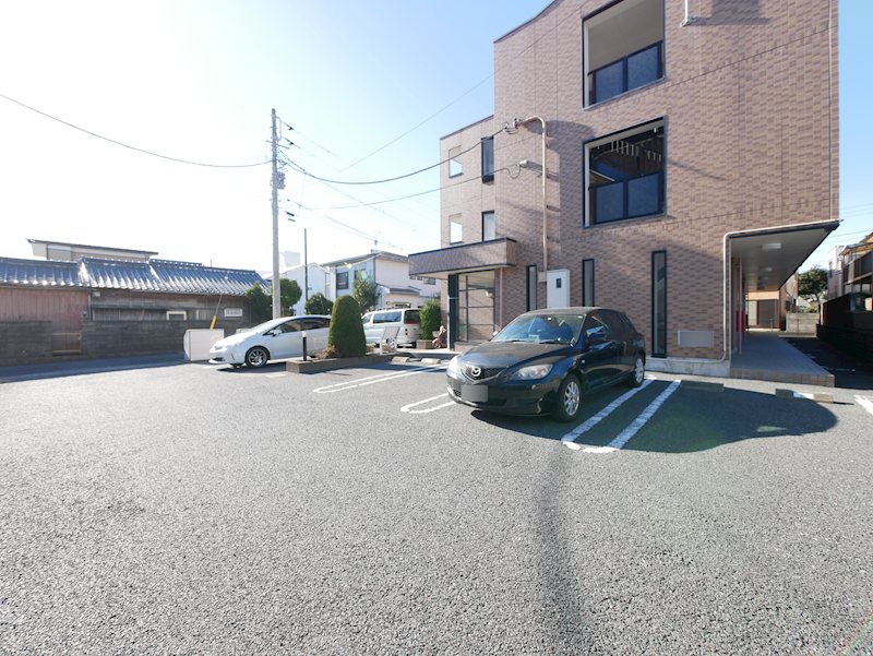 メゾングラシュ　Ⅱ 駐車場
