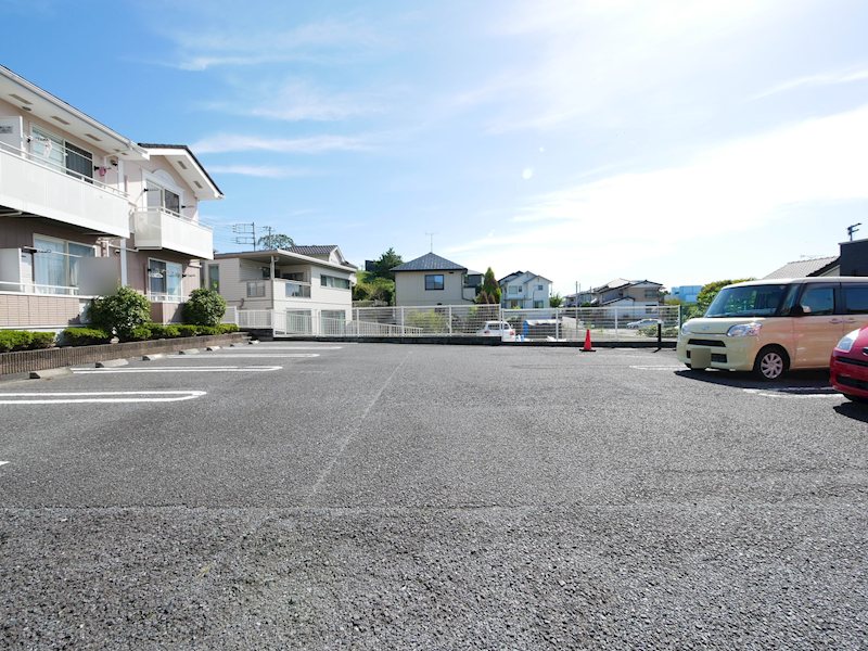 ソレアード・カーサ 駐車場