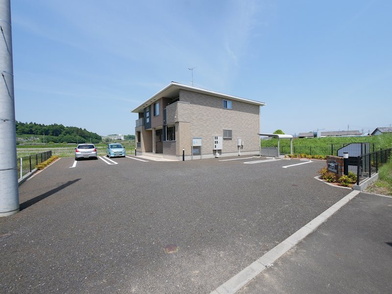 セレーノ 駐車場