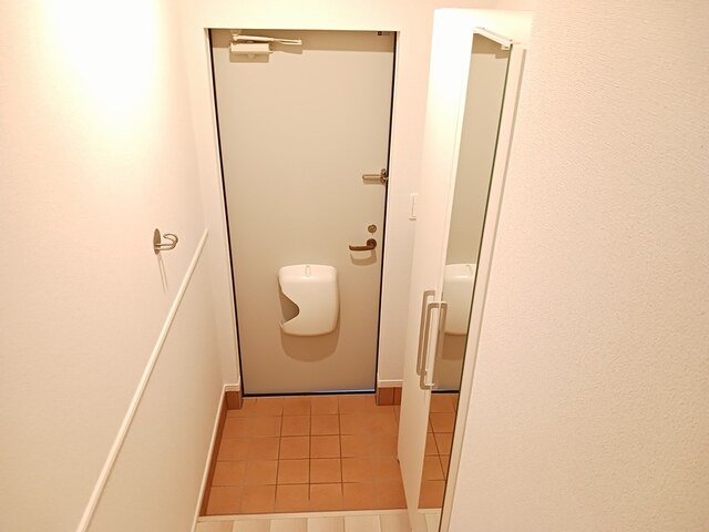 ソリヤード 玄関