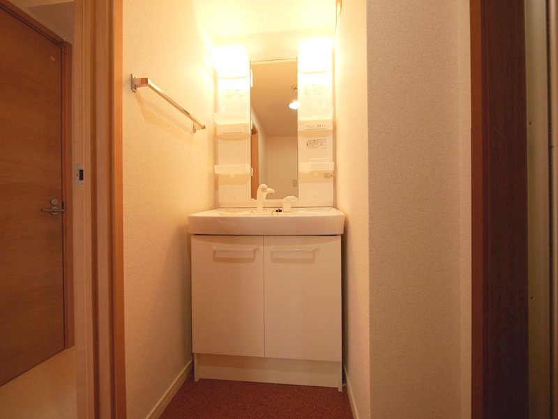 ヴィラ・アベニール 洗面所