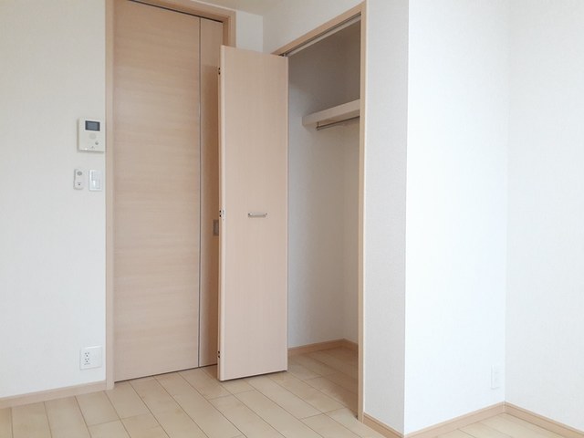 シャロルＭ ベッドルーム