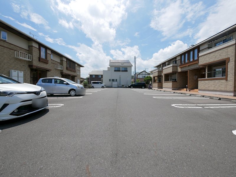 サンリット・レジデンスⅡ 駐車場