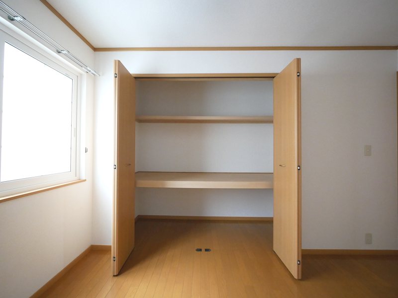 アンソレイエⅡ 収納