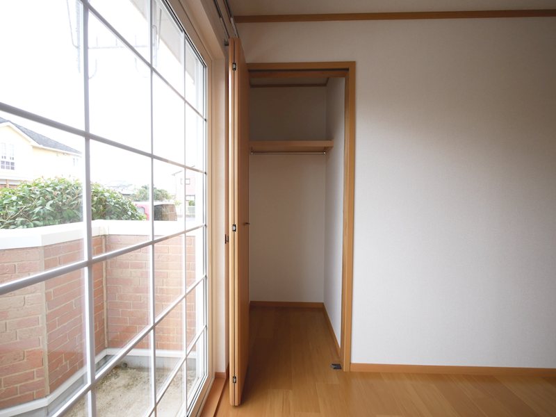 アンソレイエⅡ 収納