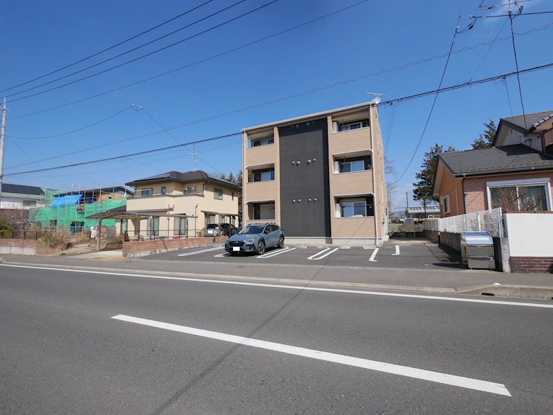 ラブリー　Ｋ＆Ｍ 駐車場