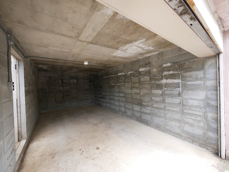 南高野3丁目戸建 駐車場