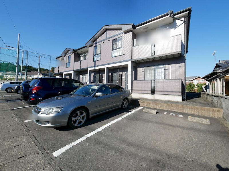 サンヒルズⅡ 駐車場