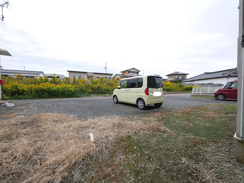 フレンズハウス小木津  駐車場