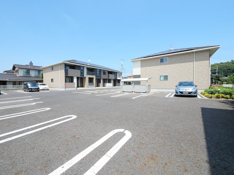 コンフォール　Ｂ 駐車場