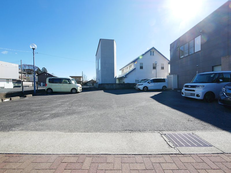 クレール２１ 駐車場