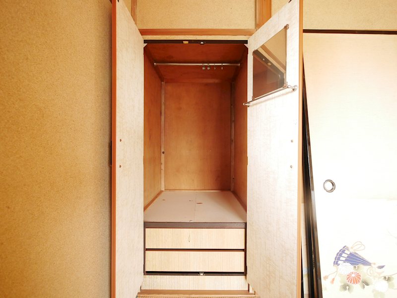 日立市諏訪町3丁目戸建 収納