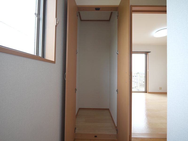 サニーヒルＳＴ 収納