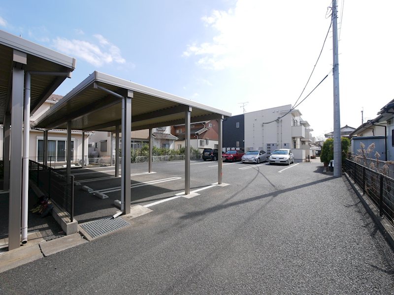 レジナス１０３７ 駐車場