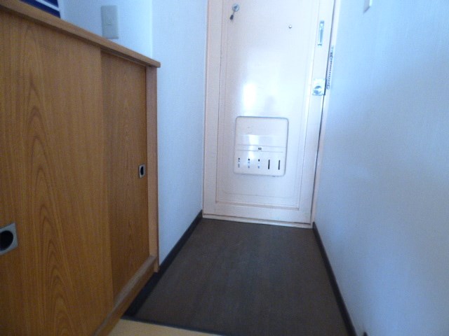 ヴィラ高砂 玄関