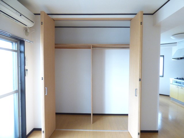 ヴィラ高砂 収納