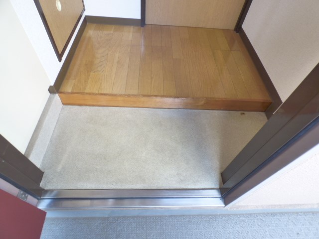 アーバンセピア 玄関